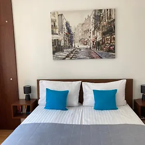 Apartament 82a, Warszawa