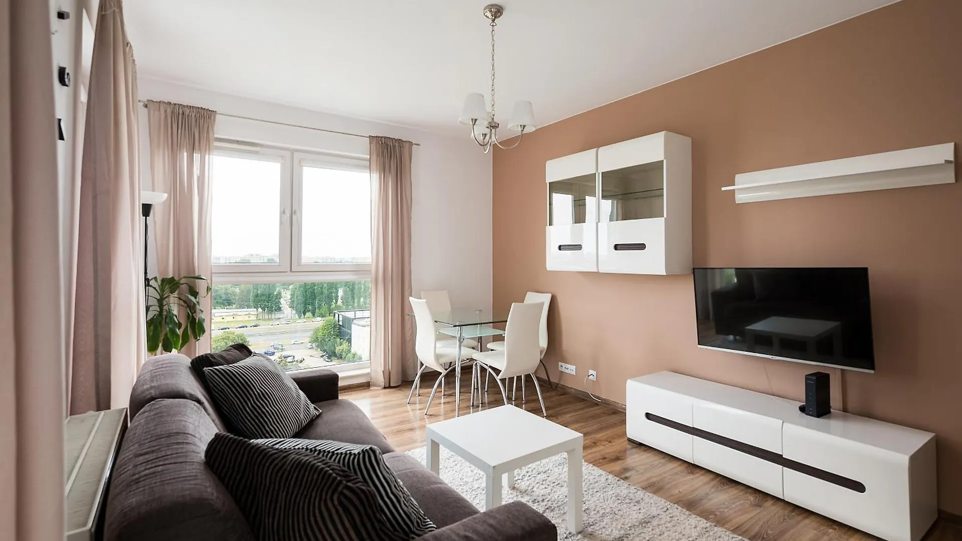 Metro Mlynow Comfy Apartment Warsaw 0*,  Poland