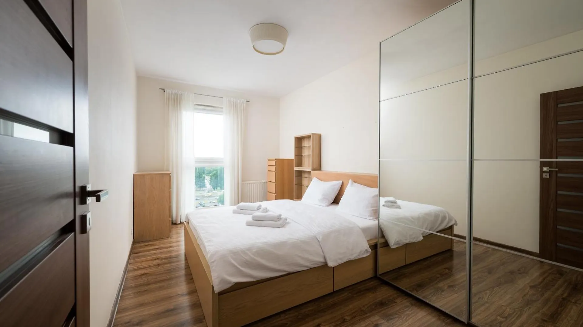 Metro Mlynow Comfy Apartment Warsaw 0*,  Poland