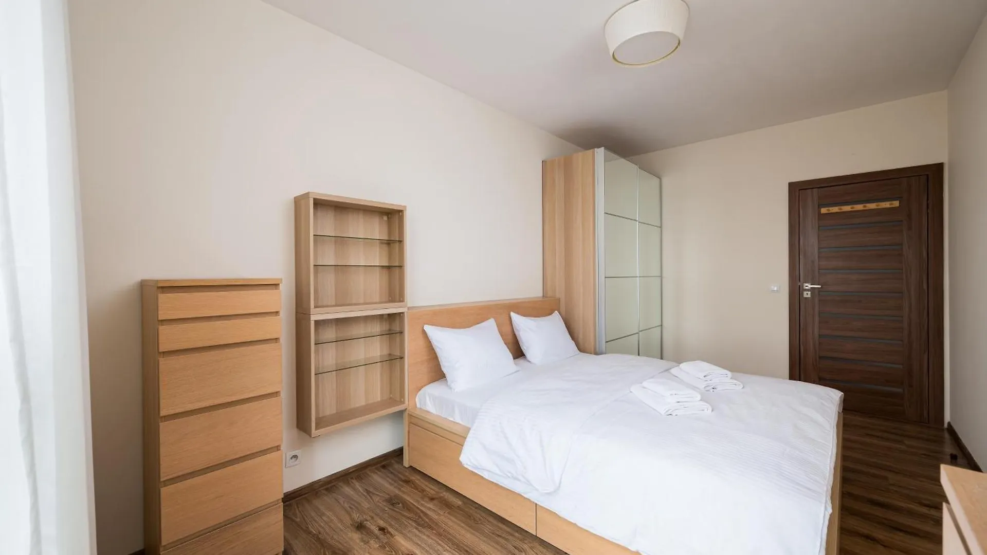 Metro Mlynow Comfy Apartment Warsaw